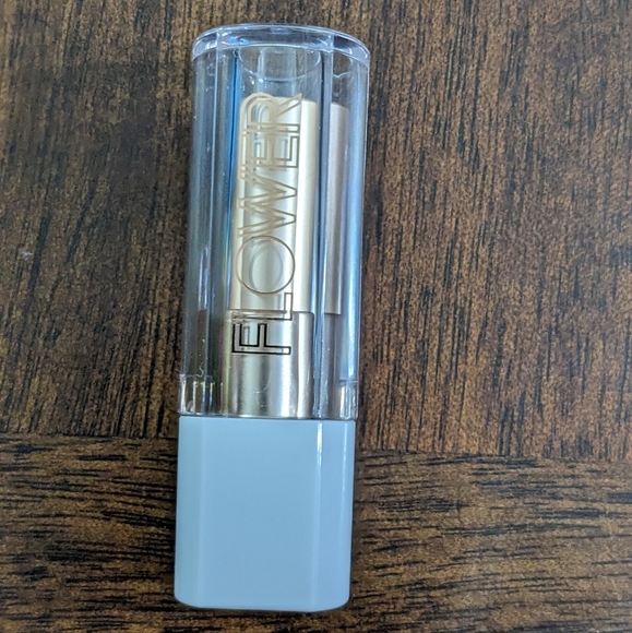 Flower Beauty Petal Pout Lip Color- Rouge Berry - Picture 4 of 6